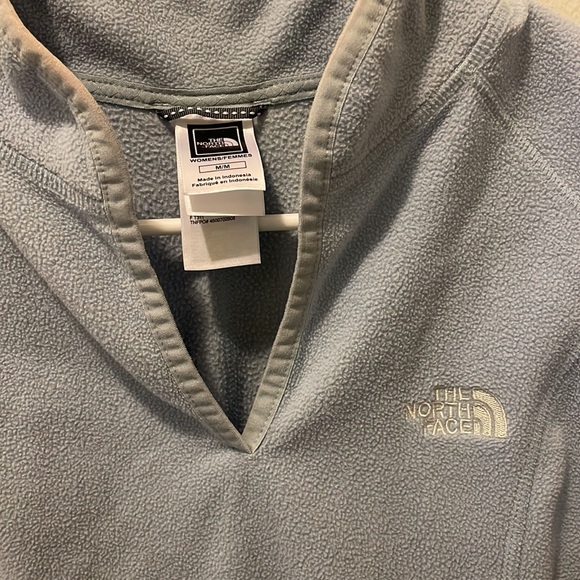 North face sweater - Picture 4 of 4